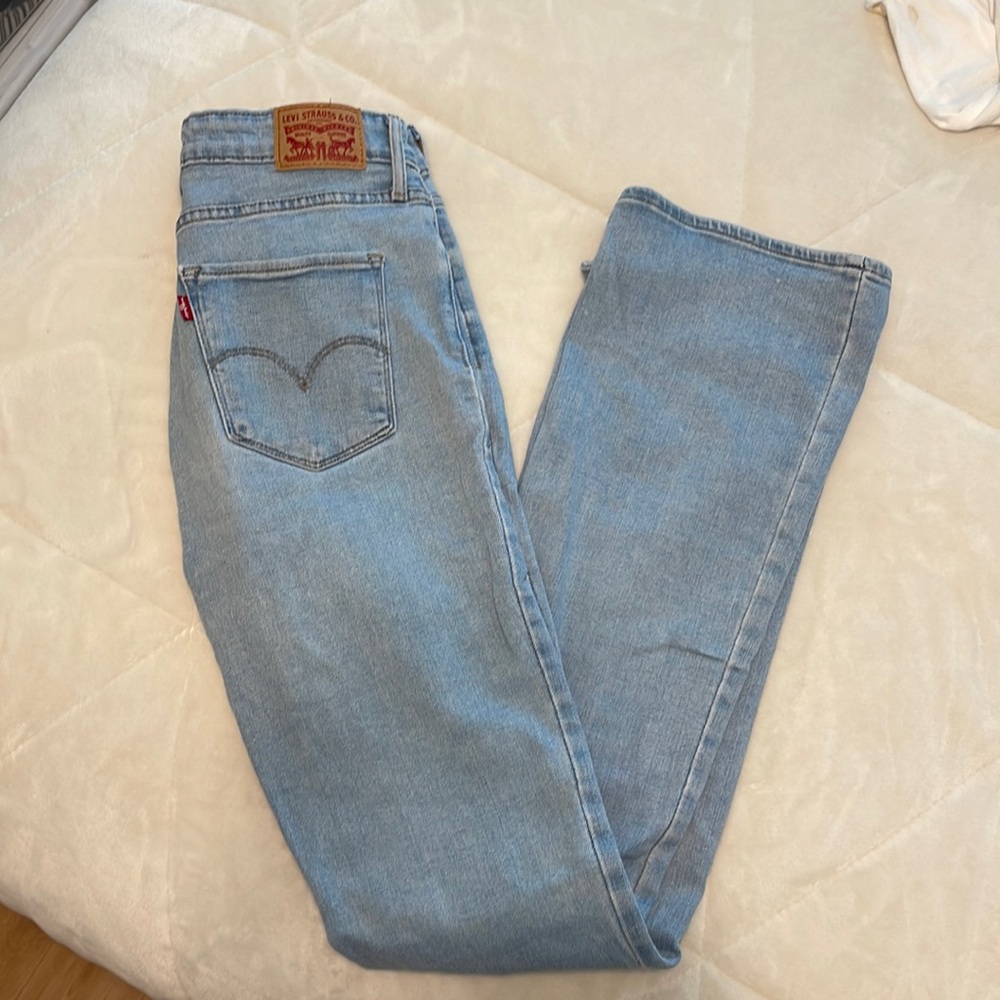 Levi’s High Rise Bootcut 725